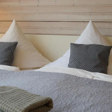 Bornemann Apartament *