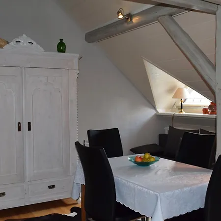 Bornemann Apartament *